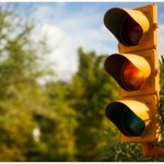 Maio amarelo: como fazer para aumentar a conscientização no trânsito - Canva