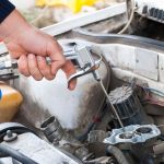 Quais os cuidados que devemos ter com os carros com carburador? Veja como fazer - Canva