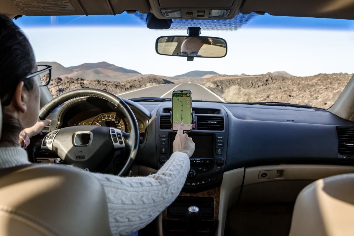 Confira algumas dicas para usar o GPS no carro da maneira correta - Canva
