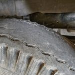 Pneus riscados e recauchutados? Nunca use, saiba por que e confira os riscos - Canva