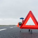 Você sabe em quais situações pode usar o acostamento na estrada? Confira essas dicas - Canva