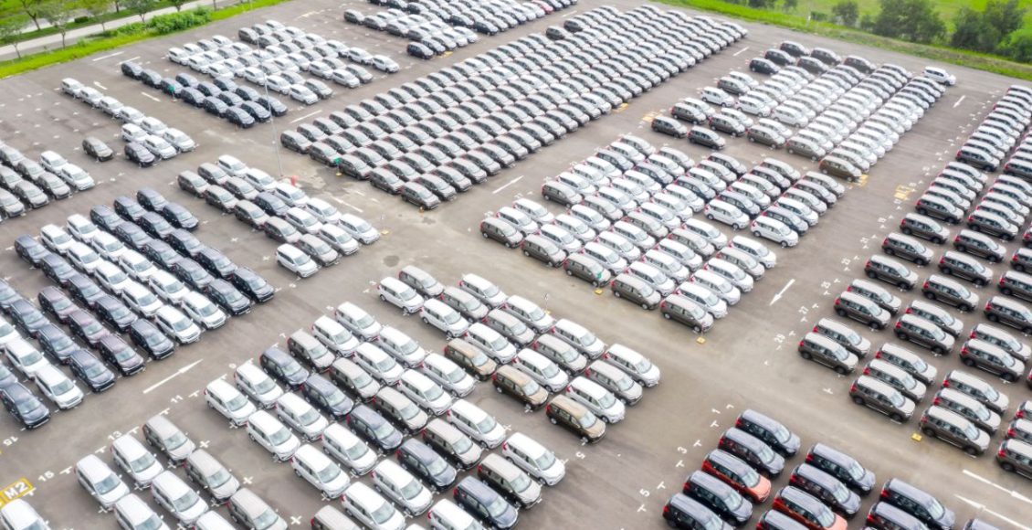 Anfavea comemora aumento da produção e exportação de veículos em agosto; veja números. Foto: Canva