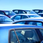 Fenabrave comemora aumento nos emplacamentos de carros novos. Foto: Canva