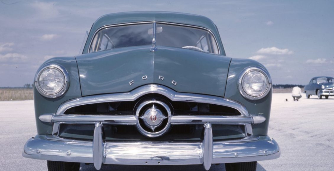 Viagem no túnel do tempo: Ford abre arquivo com mais de 100 anos de fotos para o público; confira. Foto: Canva