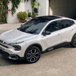 Citroën C4 X e ë-C4 X elétrico: as novas apostas da marca francesa. Foto: Divulgação Citroen