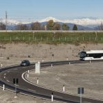 Veículos elétricos: circuito prevê carregamento com o carro em movimento. Foto: Stellanis Divulgação