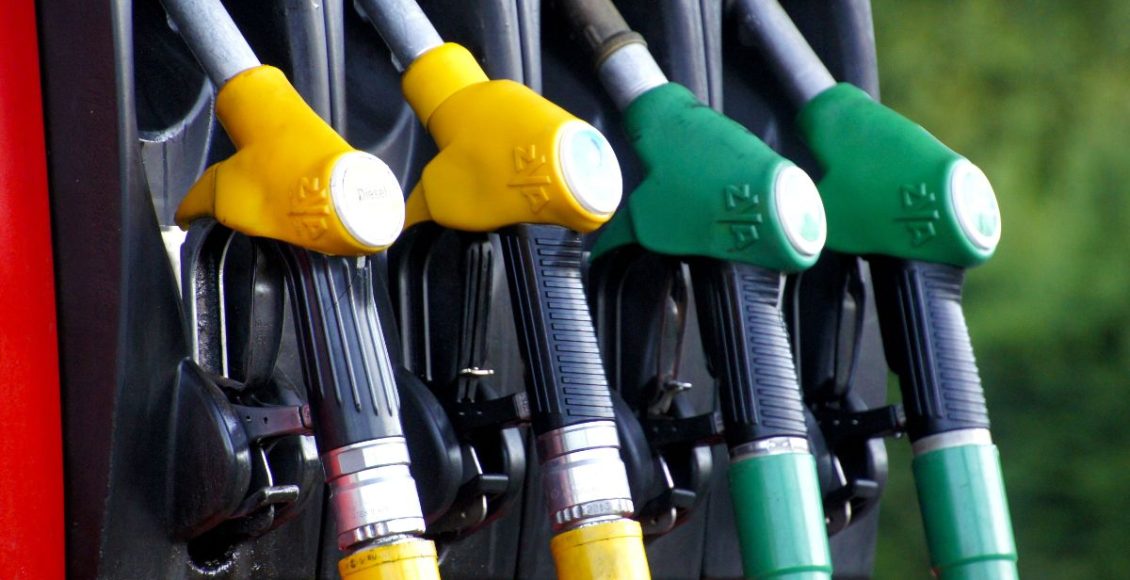 Seu carro está ‘bebendo’ muito? Confira alguns motivos e aprenda a economizar combustível. Foto: Canva