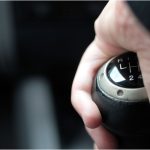 Saiba como fazer para conservar a caixa de câmbio do seu carro; confira as dicas. Foto: Canva