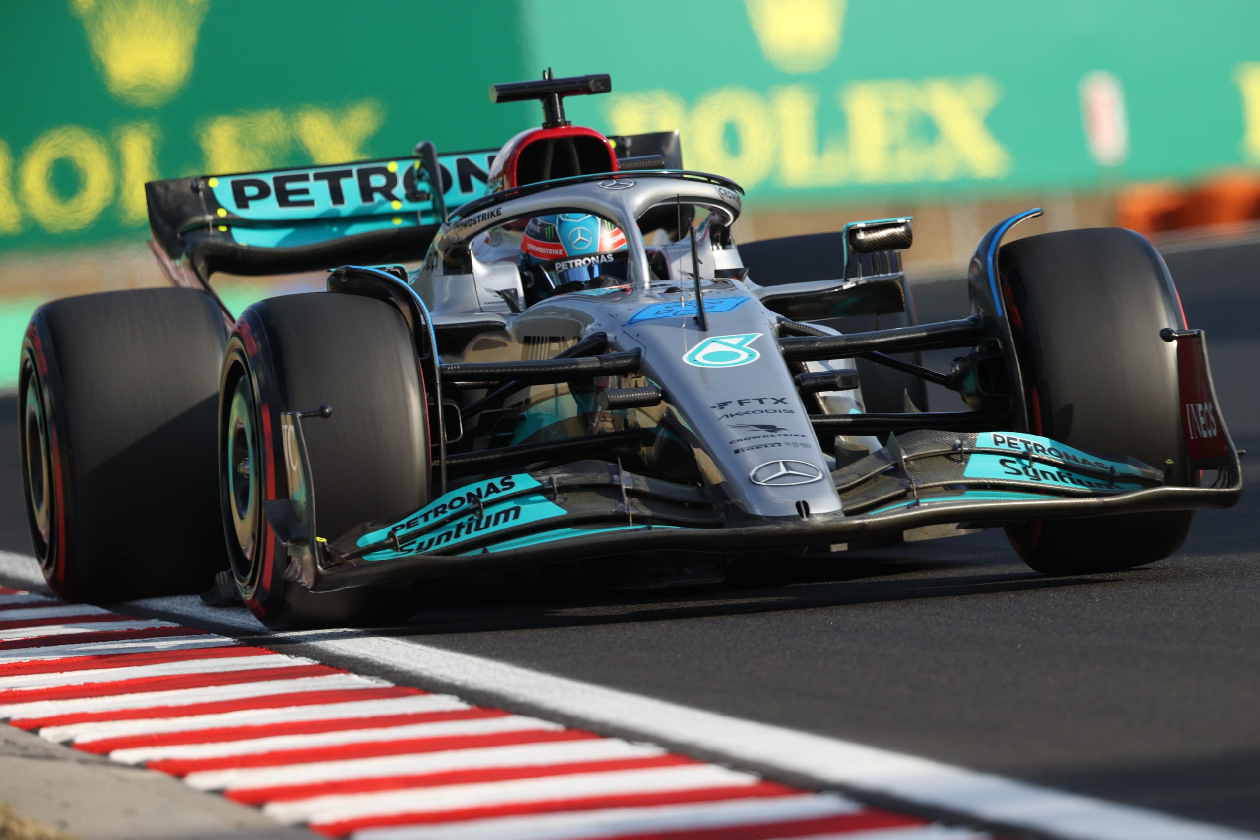 George Russell faz a pole position para o GP da Hungria de Fórmula 1. Foto: Twitter