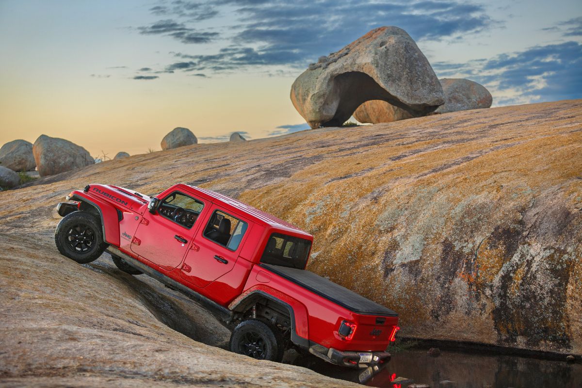Jeep Gladiator entrega o que o consumidor espera: força e espírito de aventura; confira