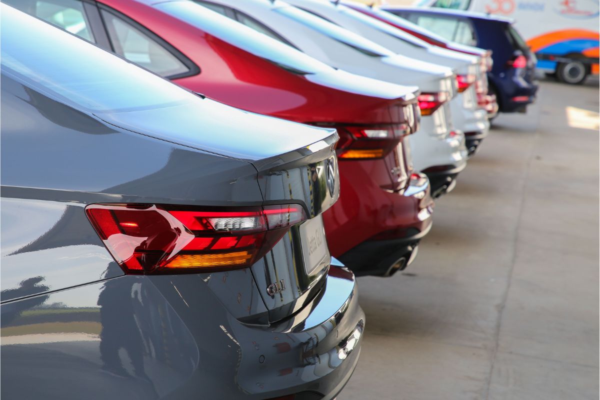 Redução do IPI aos carros novos também vale aos que já estavam à venda; confira. Foto: Canva