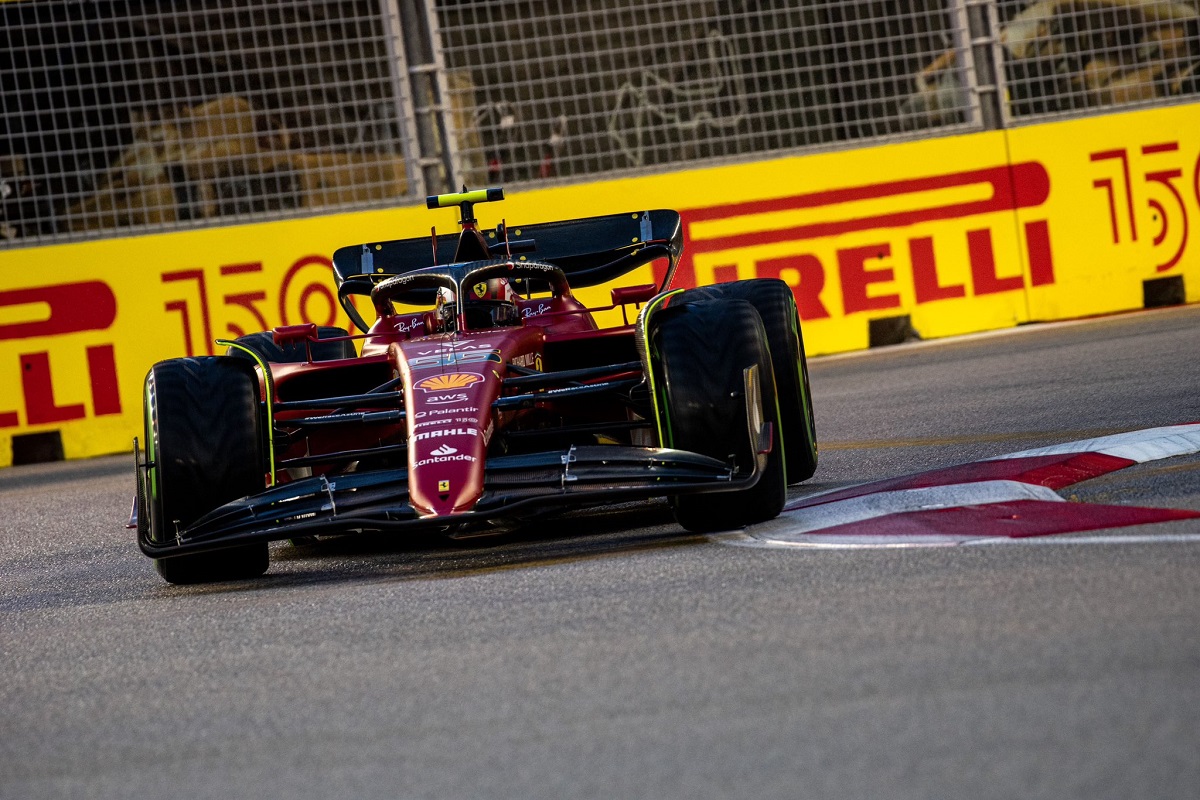 Singapura: Leclerc faz a pole e Verstappen é apenas o 8º no grid. Foto: Twitter Ferrari